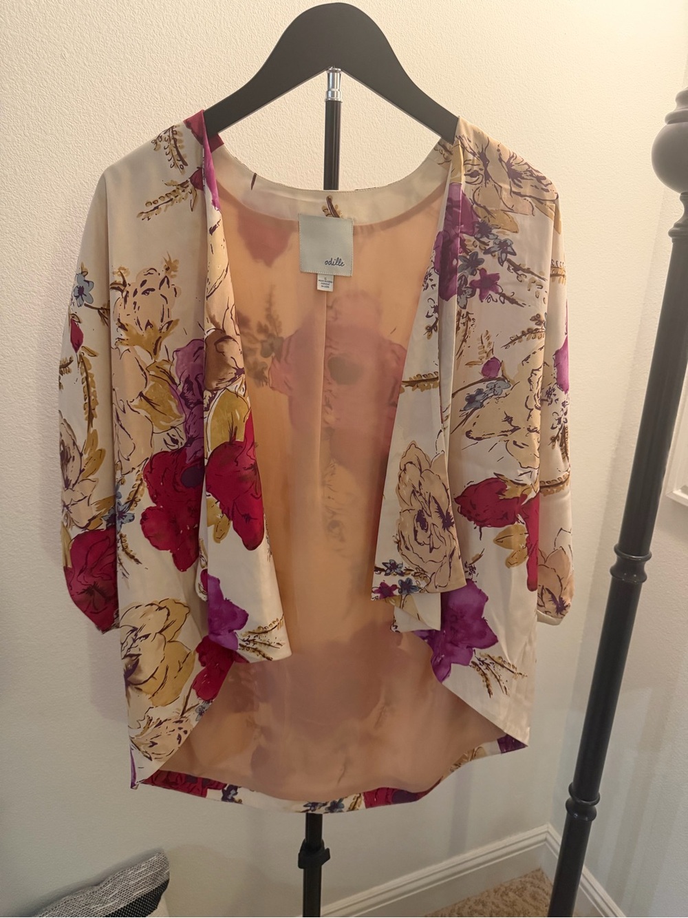 Odille Silk Floral Kimono Top - Picture 3 of 12
